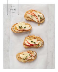 apple-brie-and-thyme-crostini